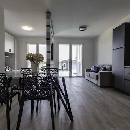 Appartamento Modern With Terrace In *
