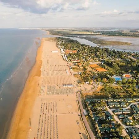 Elegant For A Stylish * Bibione